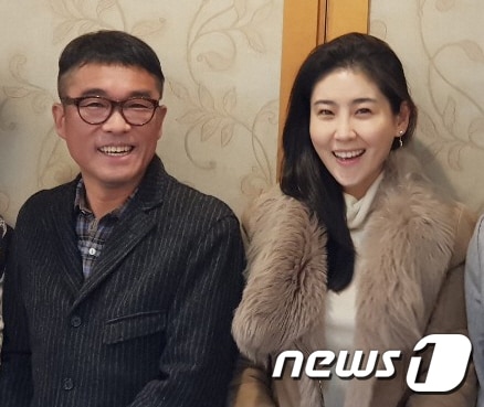 김건모(왼쪽) 장지연 커플 © 뉴스1