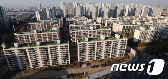서울 송파구 신천동 미성크로바 아파트 재건축 단지. © News1 허경 기자