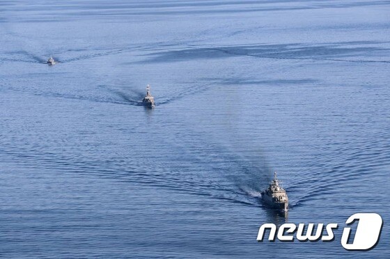 28일(현지시간) 호르무즈 해협 인근 오만해와 인도양에서 사상 처음으로 중국과 러시아, 이란 3개국이 해군 합동훈련을 하고 있다. © AFP=뉴스1 © News1 우동명 기자