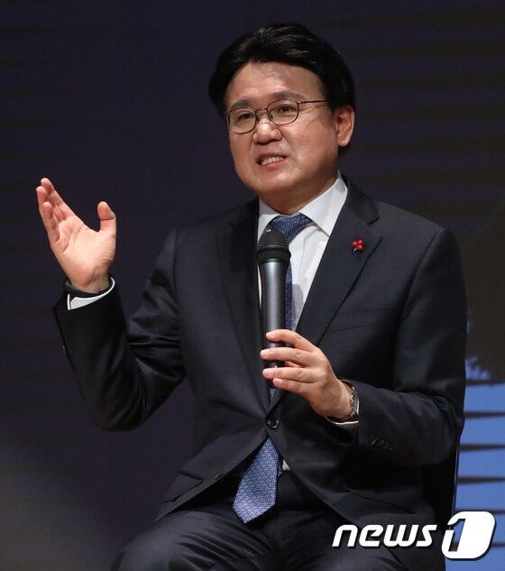 인사말하는 황운하 대전지방경찰청장