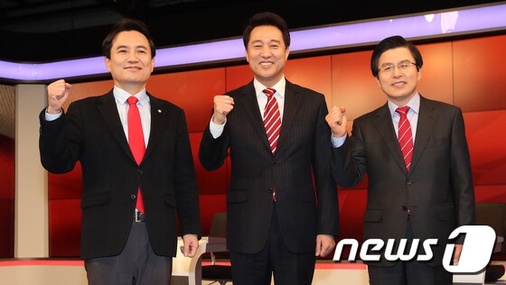 김진태(왼쪽부터), 오세훈, 황교안 자유한국당 2.27 전당대회 당대표 후보자<br />© News1 국회사진취재단