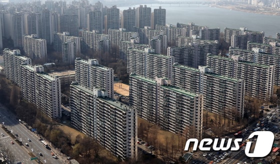 서울의 한 재건축 아파트 모습.(자료사진)© News1 민경석 기자