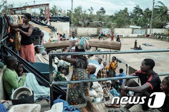 지난주 모잠비크에 사이클론 '이다이'가 강타해 수백 명의 사람들이 목숨을 잃었다. © AFP=뉴스1