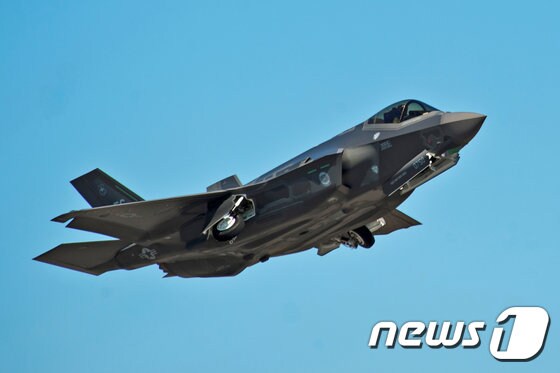 F-35A '라이트닝2' 스텔스전투기 <자료사진> © 로이터=뉴스1
