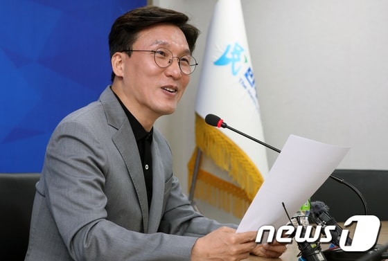 김민석 전 민주연구원장.  © News1 이종덕 기자