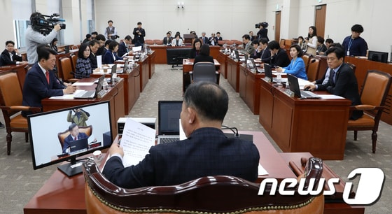 국회 교육위원회. 뉴스1 © News1 안은나 기자