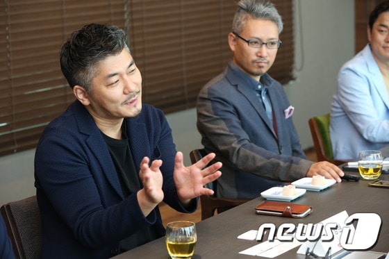 코코네 천양현 회장(왼쪽)과 김성훈 CEO(중소벤처기업부 제공)© 뉴스1