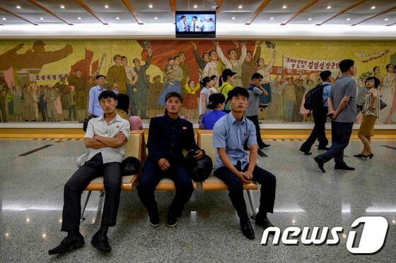 북한 주민<자료 사진> © AFP=뉴스1