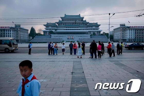 김일성 광장에서 마주 본 인민대학습당 모습. © AFP=뉴스1 © News1 우동명 기자