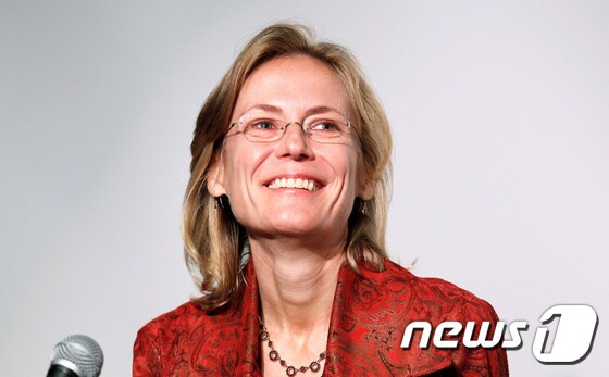 BBC 앤 사노프(57)가 워너브러더스 최초의 여성 CEO로 선임됐다. © 로이터=뉴스1