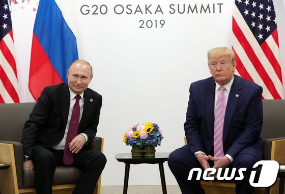 블라디미르 푸틴 러시아 대통령(왼쪽)과 도널드 트럼프 미국 대통령. © AFP=뉴스1