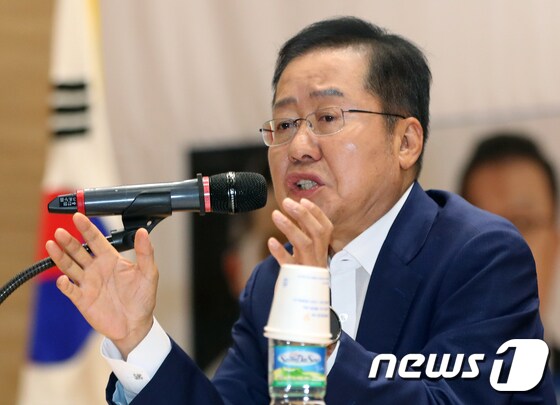 홍준표 자유한국당 전 대표가. 2019.7.10/뉴스1 © News1 이종덕 기자