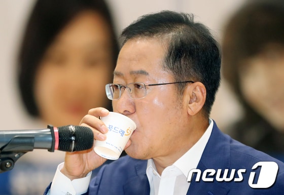 홍준표 전 자유한국당 대표. 2019.7.10/뉴스1 © News1 이종덕 기자