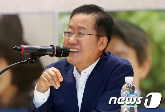 홍준표 자유한국당 전 대표2019.7.10/뉴스1 © News1 이종덕 기자