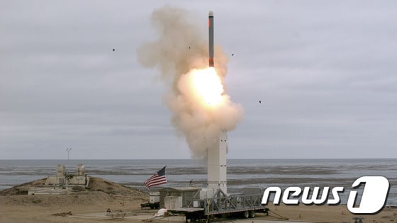 미국 국방부가 배포한 지난 18일 중거리 순항 미사일 시험발사 사진. © AFP=뉴스1