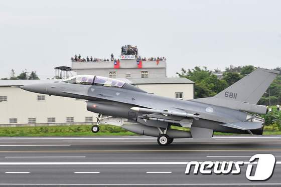 대만군이 운용 중인 F-16V 전투기.(자료사진) © AFP=뉴스1
