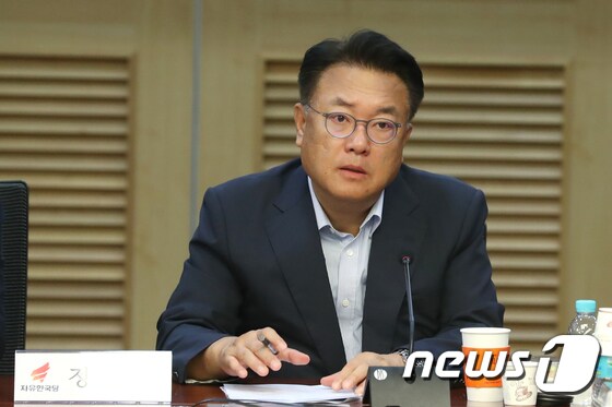 정진석 자유한국당 의원. 2019.8.27/뉴스1 © News1 임세영 기자