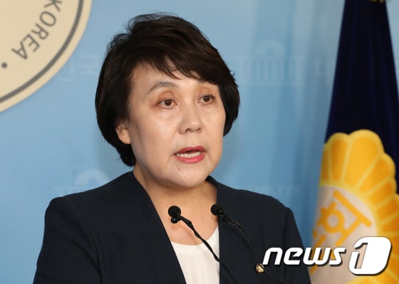 정춘숙 더불어민주당 의원. 뉴스1 © News1 이종덕 기자