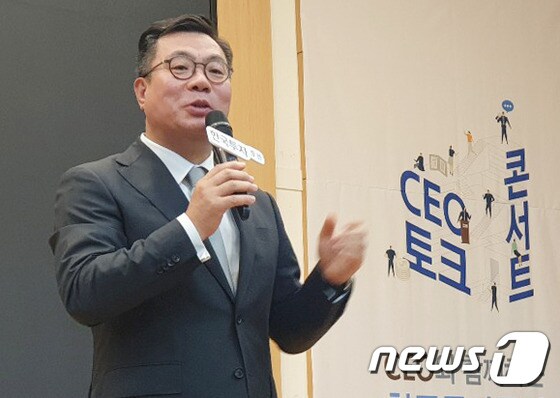 정일문 한국투자증권 사장이 19일 한양대학교에서 개최된 채용설명회에 참석했다. (사진제공=한국투자증권) © 뉴스1