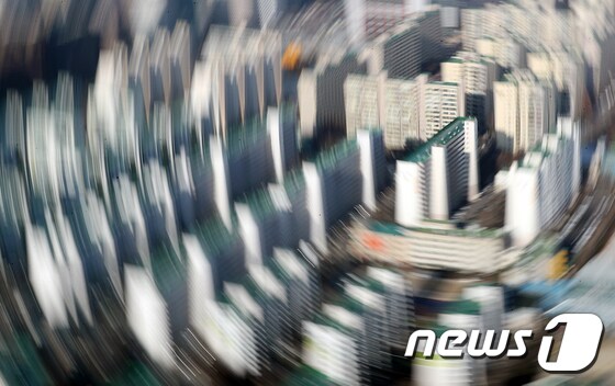  서울 영등포구 여의도 일대의 아파트 단지. 2020.1.20/뉴스1 © News1 이동해 기자