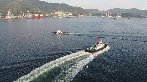 삼성중공업 원격자율운항 선박이 장애물 충돌을 회피하고 있다.(삼성중공업 제공) © 뉴스1