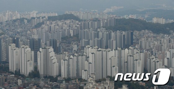 서울 지역 아파트 단지 전경.© News1 안은나 기자