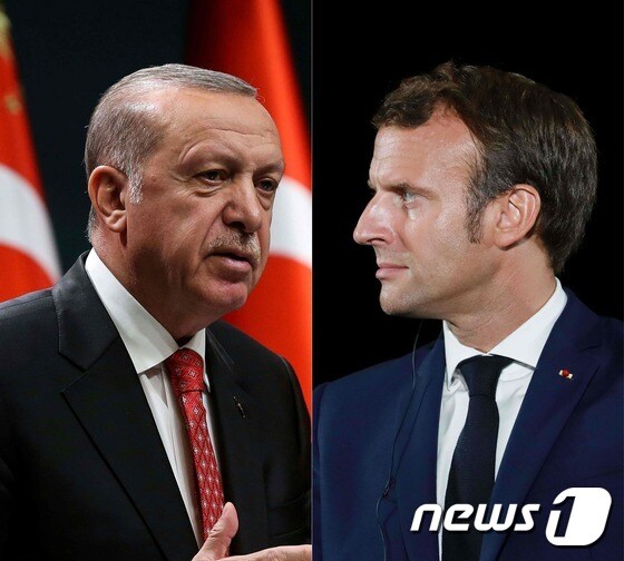 레제프 타이이프 에르도안 터키 대통령(왼쪽)과 에마뉘엘 마크롱 프랑스 대통령 © AFP=뉴스1