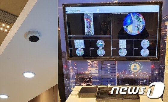 화웨이는 CCTV 카메라(왼쪽) 와 연결된 '아틀라스500 엣지 스테이션'을 통해 AI가 방문객들의 데이터를 수집·분석하는 모습을 시연했다. 2020.10.27./뉴스1 © News1 김정현 기자