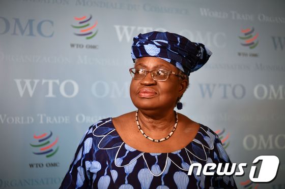 세계무역기구(WTO) 사무총장 후보로 나선 나이지리아의 오콘조이웨알라 © AFP=뉴스1