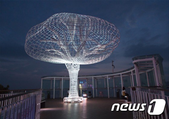 시흥 오이도 ‘생명의 나무 전망대’(경기관광공사 제공)./© 뉴스1