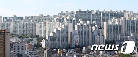 서울 강북의 한 아파트 단지. 2020.10.6/뉴스1 © News1 허경 기자