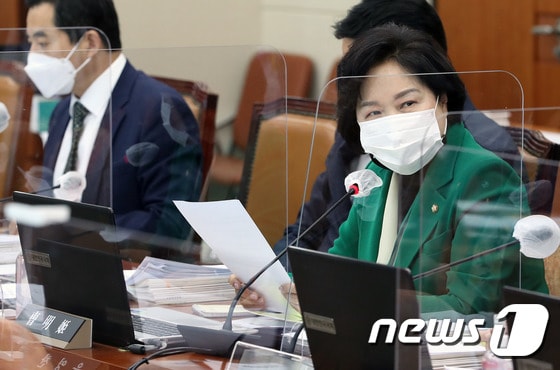조명희 국민의힘 의원. 2020.10.8/뉴스1 © News1 박세연 기자