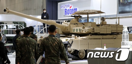 경기도 고양시 일산 킨텍스에서 열린 2020 대한민국 방위산업전(Defense & Security Expo Korea 2020)에 전시된 K2 전차 2020.11.18/뉴스1 © News1 박지혜 기자