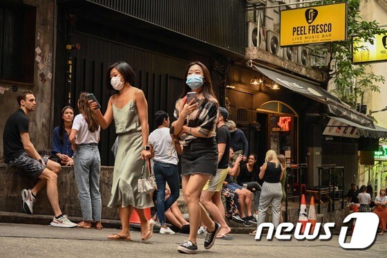마스크를 쓴 홍콩 시민들 © AFP=뉴스1