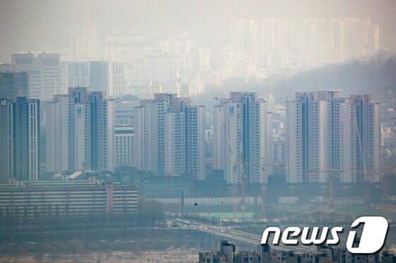 27일 서울 서초구 아파트단지 모습. 2020.12.27/뉴스1 © News1 유승관 기자