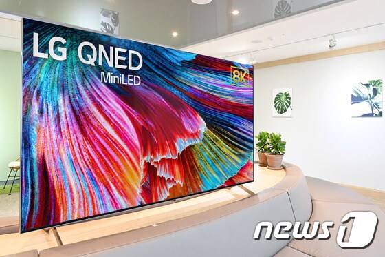 LG전자의 2021년형 TV 신제품 'LG QNED 미니LED' TV(LG전자 제공) © 뉴스1