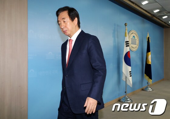 김성태 "정치 여정 내려놓는다…21대 총선 불출마"