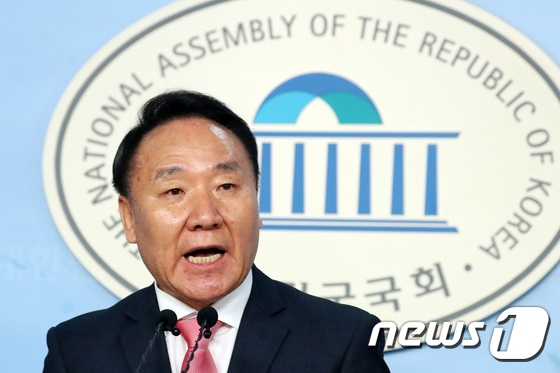염동열 미래통합당 인재영입위원장 2020.2.26/뉴스1 © News1 김명섭 기자