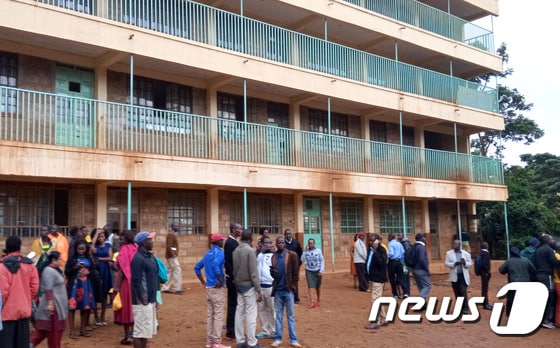 압사 사고가 발생해 14명의 학생이 숨진 카카메가 초등학교. © 로이터=뉴스1