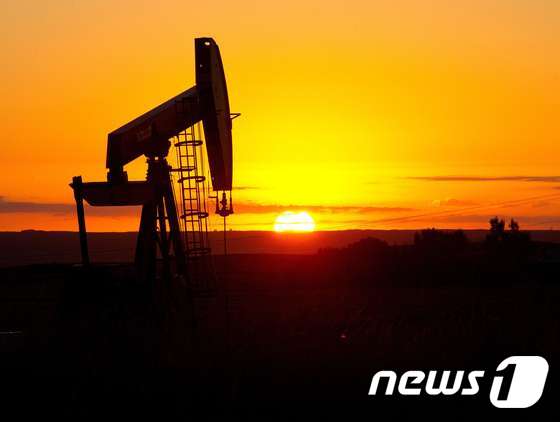 미국 노스다코다주 인근 석유시추설비/AFP=뉴스1