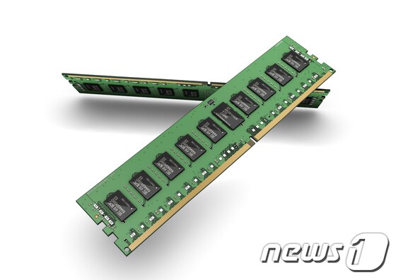 삼성전자의 D램 모듈 제품 모습. (삼성전자 제공)/뉴스1