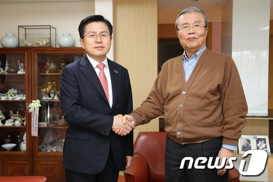 황교안 미래통합당 대표(완쪽)와 김종인 선거대책위원장. © 뉴스1