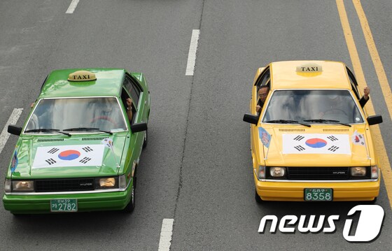 '오월광주' 택시기사들의 행진
