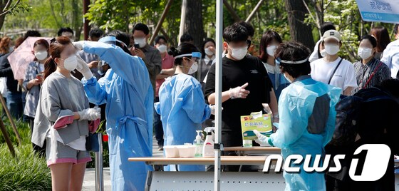 서울 덮친 코로나 확산 공포
