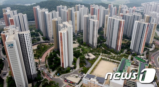  김포시 장기동 한강센트럴자이1차 아파트의 모습.2020.6.18/뉴스1 © News1 정진욱 기자