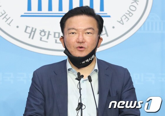 민경욱 전 미래통합당 의원. 2020.6.30/뉴스1 © News1 박세연 기자