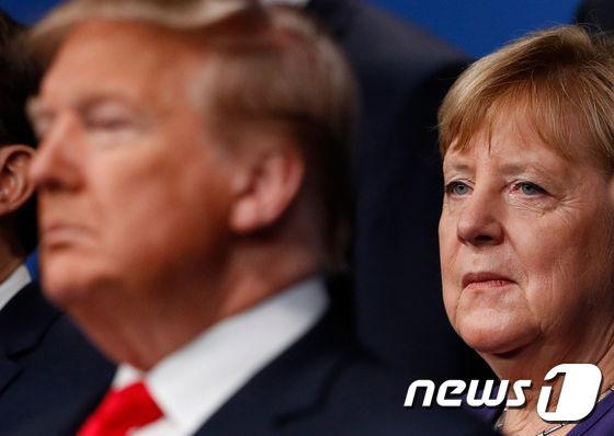 앙겔라 메르켈 독일 총리. (오른쪽) © AFP=뉴스1