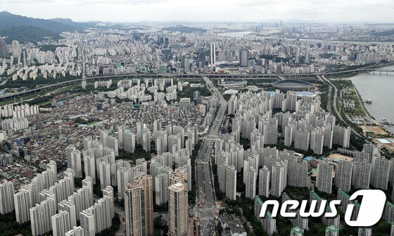 서울 아파트 단지 전경.© News1 박지혜 기자