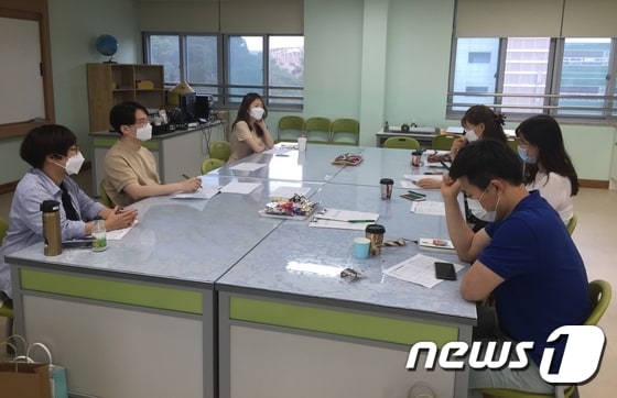 충청북도국제교육원 다문화교육지원센터 다문화학습공동체 운영 모습.© 뉴스1