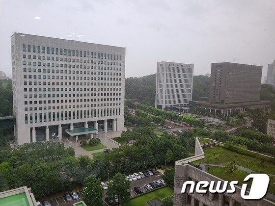 23일 대검찰청과 서울중앙지검의 모습. 2020.7.23/뉴스1 © News1 사진공동취재단